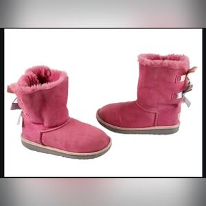 UGG Bailey Bow II Pink/Icelandic Blue Big Kids Boots 1017394K- Size 3